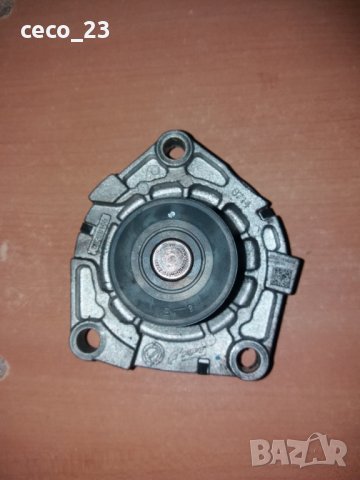 Водна помпа за Алфа Ромео, снимка 4 - Части - 33430544