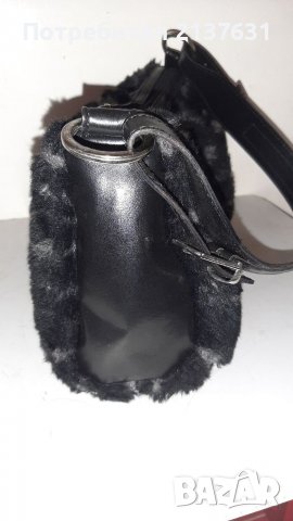 ДАМСКА ЧЕРНА ЧАНТА , снимка 3 - Чанти - 38431991