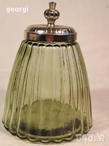 Цветен стъклен буркан с метален похлупак   21/2, снимка 2 - Аксесоари за кухня - 49155699