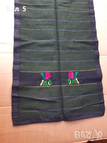 Автентична вълнена престилка , носия, снимка 2 - Антикварни и старинни предмети - 48089059