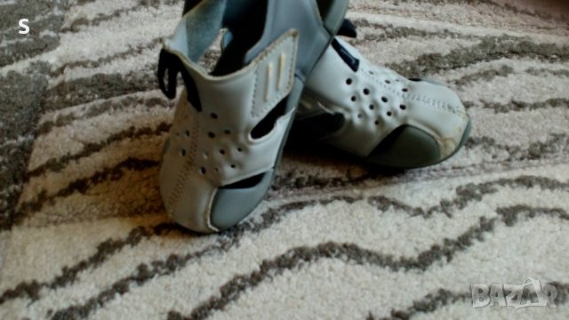 Сандали Nike 23 1/3, снимка 3 - Детски сандали и чехли - 32530050