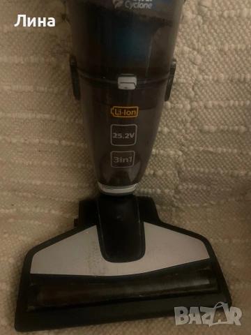 Безжична прахосмукачка Филипс за ремонт или части, снимка 2 - Прахосмукачки - 53225552