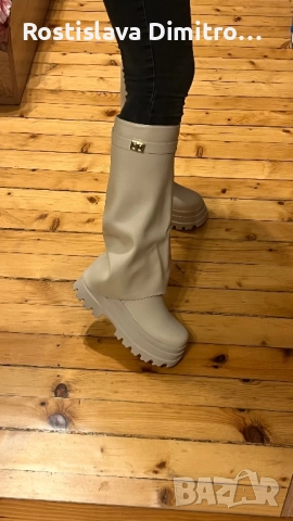 Бежови ботуши