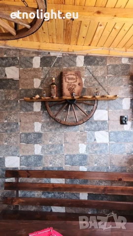 Стенни рафтове - етажерки с автентични реставрирани колела от каруца , снимка 18 - Декорация за дома - 40219676