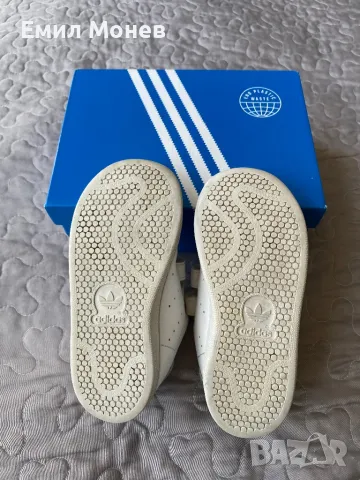 Детски маратонки Adidas 26 номер, снимка 6 - Детски маратонки - 49555218