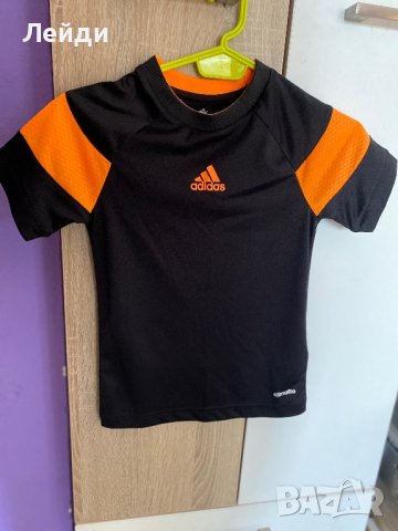 Тениска adidas , снимка 1 - Детски тениски и потници - 38400503