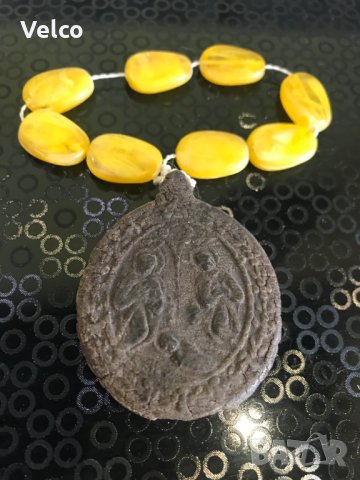 Бъгарска възрожденска икона ,амулет от пресовано копито от кон, снимка 4 - Антикварни и старинни предмети - 27739975