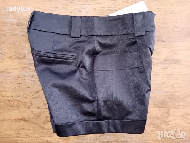 Carry Allen by Ella Singh, Дизайнерски, Размер S. Код 1537, снимка 9 - Къси панталони и бермуди - 35656643