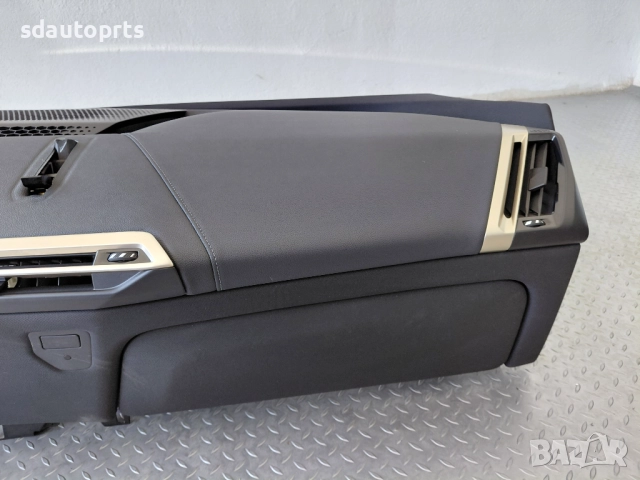 Арматурно Табло за BMW iX I20 с Head Up, снимка 9 - Части - 51607687