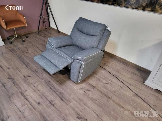 Сив фотьойл от плат с електрически релаксиращ механизъм, снимка 3 - Дивани и мека мебел - 51955597