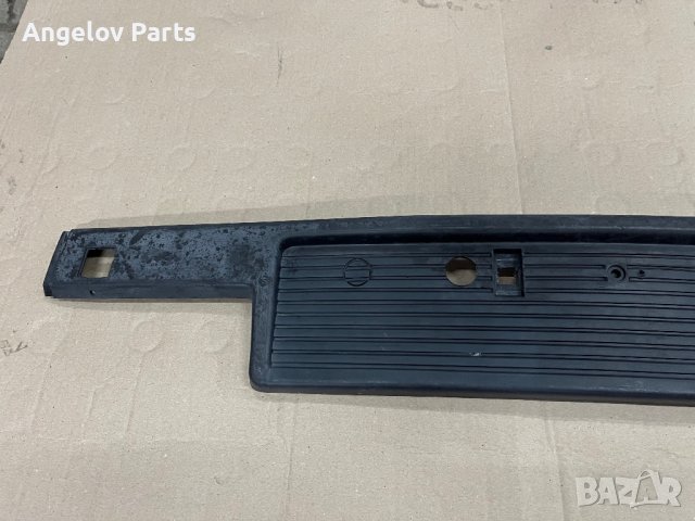 Пластмаси за предната броня на BMW E30 (двоен стоп), снимка 2 - Части - 43541424