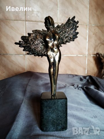 Бронзова статуетка от Алексндър Пройнов -АПЕР