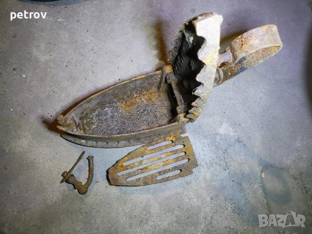 Стара чугунена ютия., снимка 4 - Антикварни и старинни предмети - 53181878