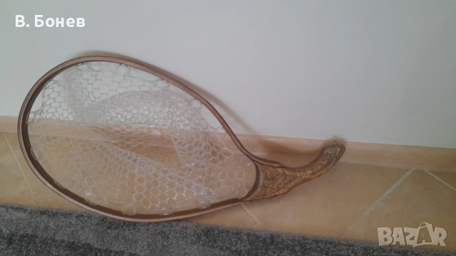 Ръчноизработен дървен кеп