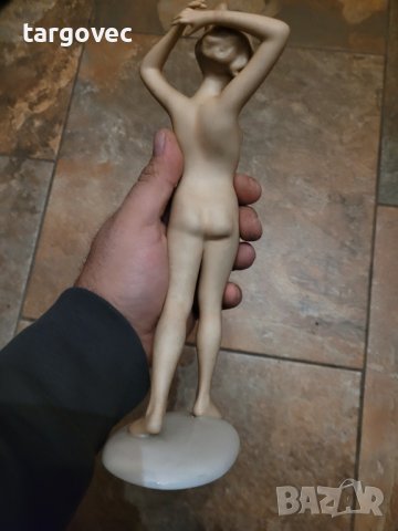 Старинна изящна порцеланова статуетка фигура валендорф, снимка 6 - Антикварни и старинни предмети - 42982456