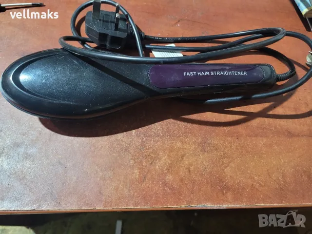 електрическа четка за коса, снимка 3 - Преси за коса - 48787136