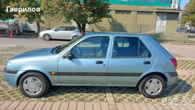 Ford Fiesta 1.3, снимка 5 - Автомобили и джипове - 47323073