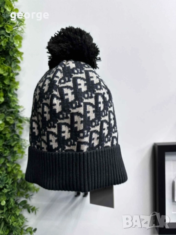 Зимна шапка Dior - нова