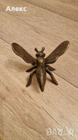 Масивна Чугунена пчела–450гр, снимка 1 - Градински мебели, декорация  - 39730246