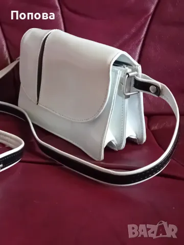 Бяла чанта естествена кожа малка, снимка 3 - Чанти - 50042572