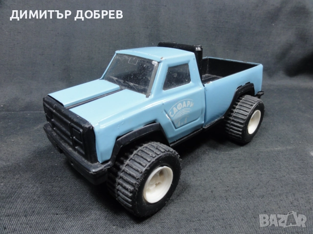 СТАРА РЕТРО СОЦ НРБ МЕТАЛНА ИГРАЧКА ПИКАП САФАРИ МИР РАЗГРАД