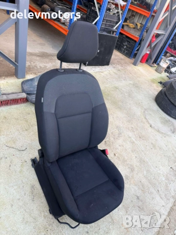 Дясна седалка от Dacia Jogger, задни седалки 1.0 TCe Eco-G LPG, 91 кс., 2023, 6 кс., двигател H4D480, снимка 3 - Части - 52528477