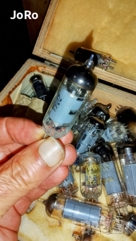 Три Радиолампи 6к4п изходни пентоди , снимка 3 - Ресийвъри, усилватели, смесителни пултове - 52518383