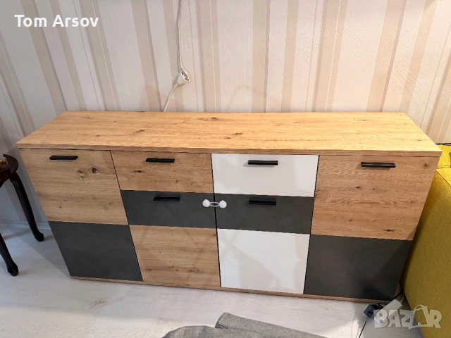 Комод  Шкаф София с 4 вратички и 2 Чекмеджета