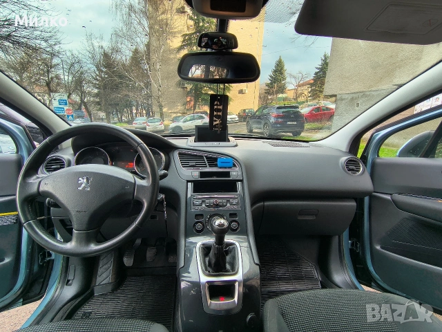 Peugeot 5008 1.6 бензин 2012 г., снимка 6 - Автомобили и джипове - 53222527