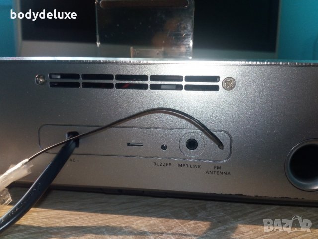 Philips DC291/05 75W док станция с радио, снимка 4 - Слушалки и портативни колонки - 16157733