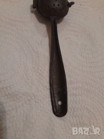 Стара лъжичка-цедка, снимка 3 - Антикварни и старинни предмети - 40702456
