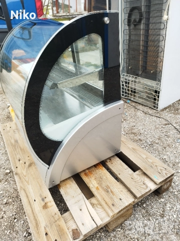 Хладилна витрина , снимка 3 - Хладилни витрини и фризери - 52064236