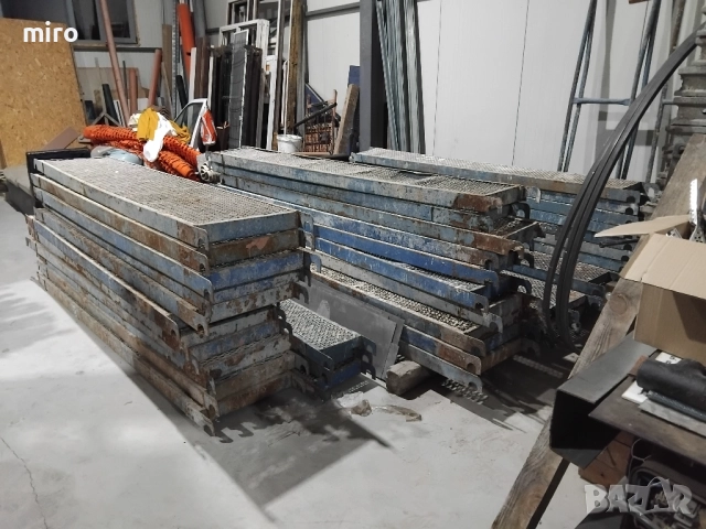 Скеле за фасади на сгради!