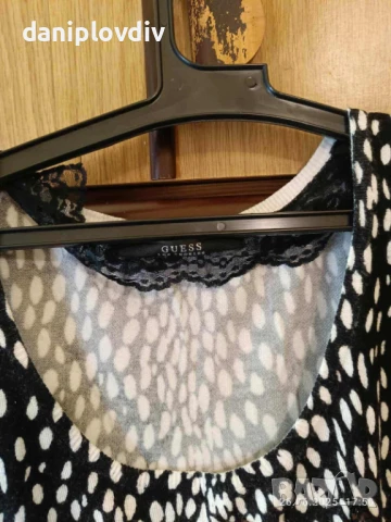 GUESS,оригинален дамски потник, снимка 2 - Тениски - 50811622