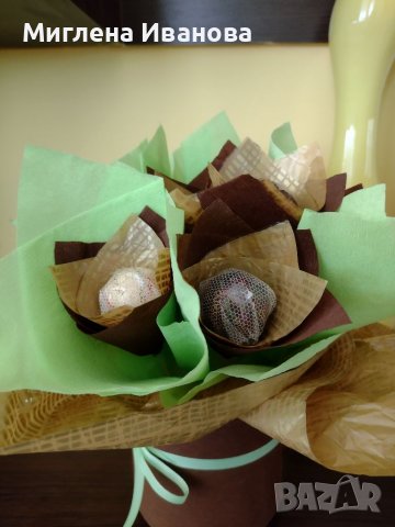 Букети от бонбони/цветя от хартия , снимка 17 - Декорация за дома - 36434272
