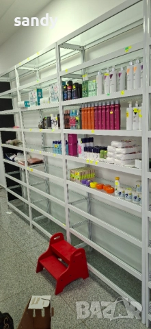 Стелажи и Витрини, снимка 2 - Стелажи и щандове - 52864497