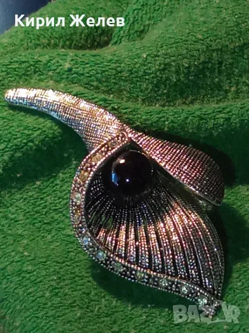 СТИЛНА ВИНТИДЖ АРТ ФЛОРАЛНА МЕДНА БРОШКА с ФАСЕТИРАНИ КРИСТАЛИ и ЛАКИРАНА БЯЛА ПОЗЛАТА 45672, снимка 16 - Други - 46233225