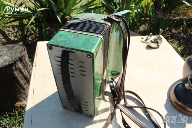 Акордеон - детски, снимка 5 - Антикварни и старинни предмети - 51449170