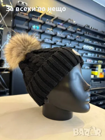 Зимна шапка с пискюл Moncler - Налични различни цветове Код D1025, снимка 2 - Шапки - 47401304