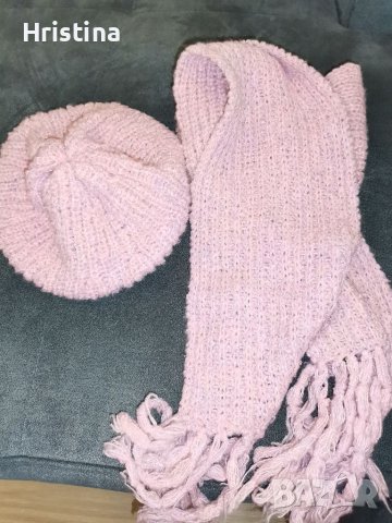 Ръчно плетени шал и шапка , снимка 1