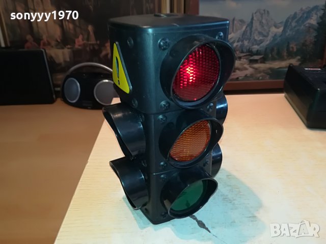 СВЕТОФАР-СЕМАФОР 0503231051, снимка 2 - Колекции - 39889596