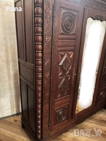 Масивен старинен гардероб , снимка 4 - Гардероби - 52327894