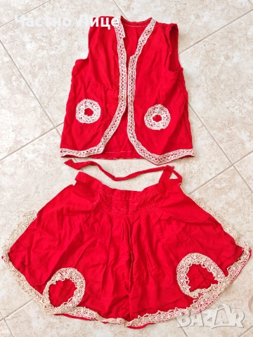 Комплект Старинни Детски Елече и Престилка от Народна Носия 