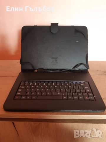 Калъф (кожен) за таблет с клавиатура