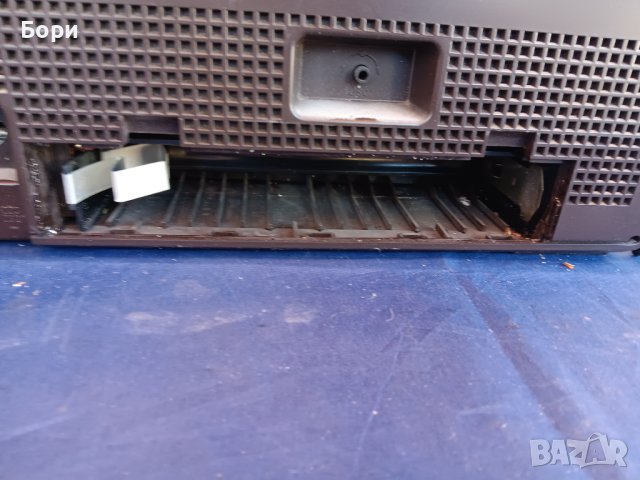 GRUNDIG RR 220 Радиокасетофон, снимка 12 - Радиокасетофони, транзистори - 44132353