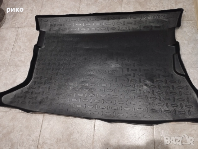 Оригинална гумена стелка Тойота Аурис , снимка 3 - Аксесоари и консумативи - 51814144