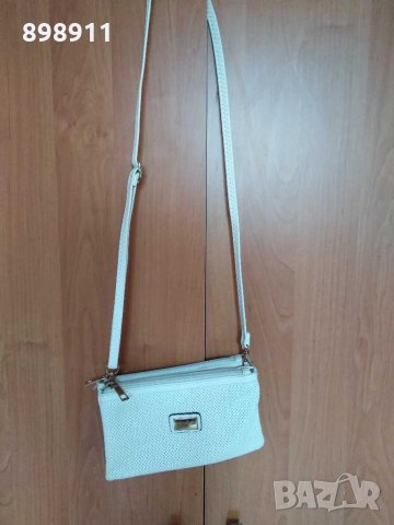 Бяла чанта, снимка 1