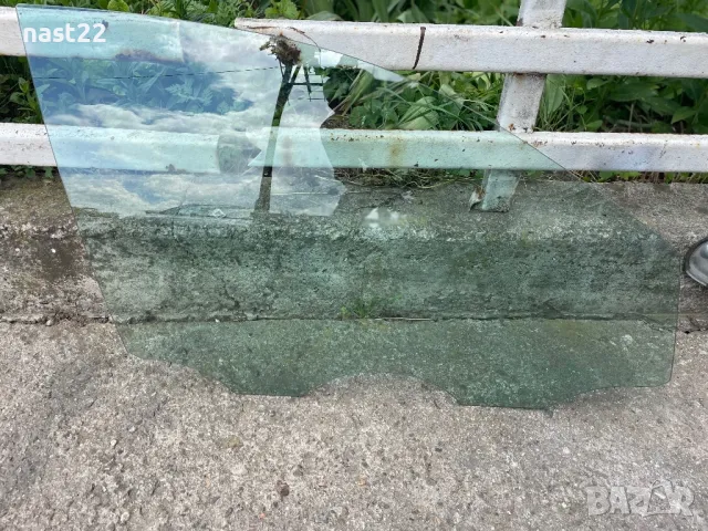 Предно дясно стъкло Фолксваген Поло 2004-2009 год, снимка 2 - Части - 50289483