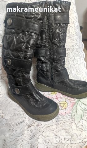продавам дамски ботуши, номер 38, немска марка, черни, цяла платформа 