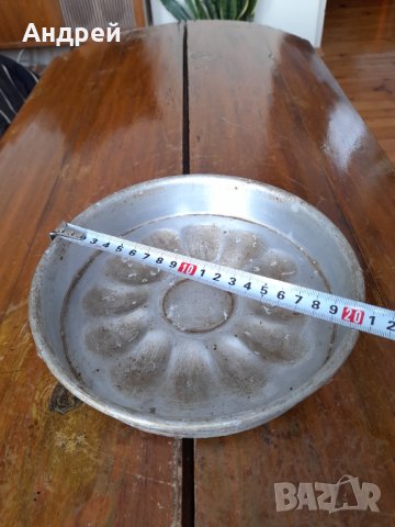 Стара алуминиева форма за кекс #11, снимка 3 - Други ценни предмети - 43255167